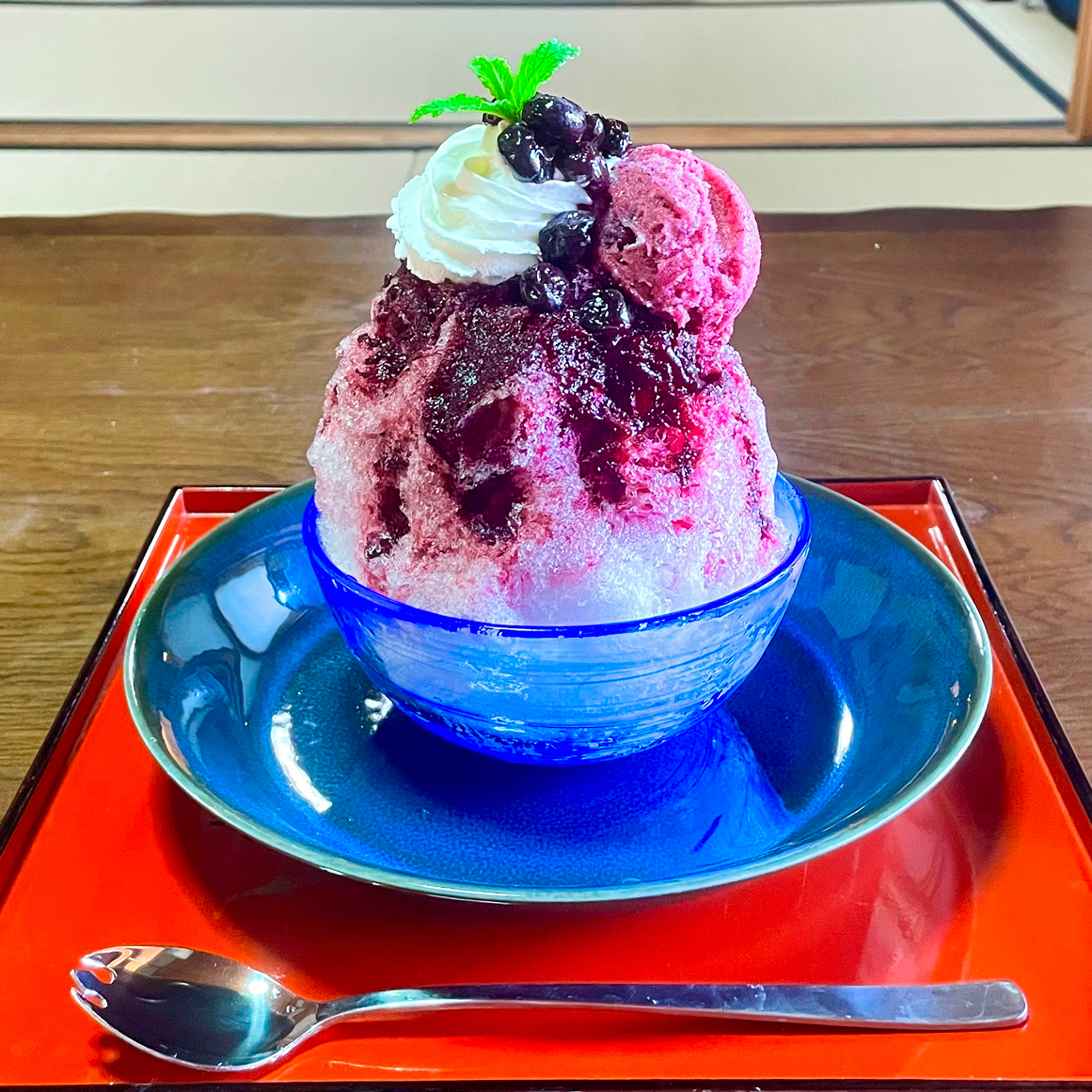 ブルーベリー＆ヨーグルトホイップの天然水