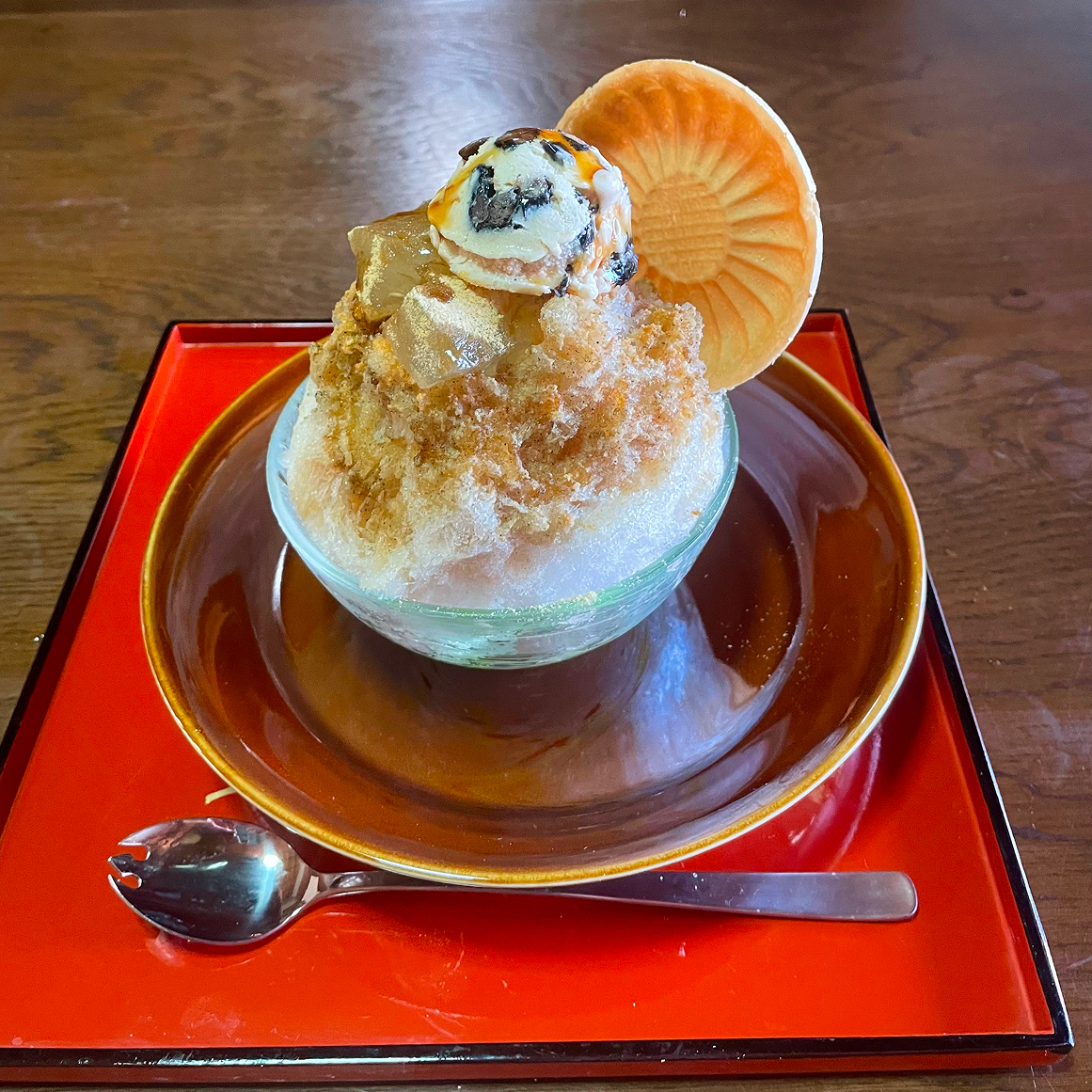 黒蜜きなこにわらび餅＆黒豆アイスの天然水